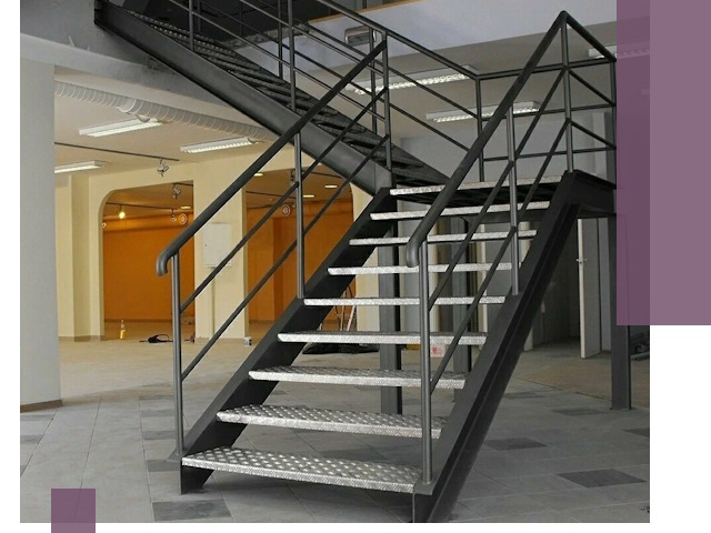 Лестницы для офиса в Осинниках: изготовление, монтаж, демонтаж