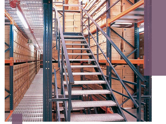 Лестницы складские прочные и безопасные под ключ в Осинниках