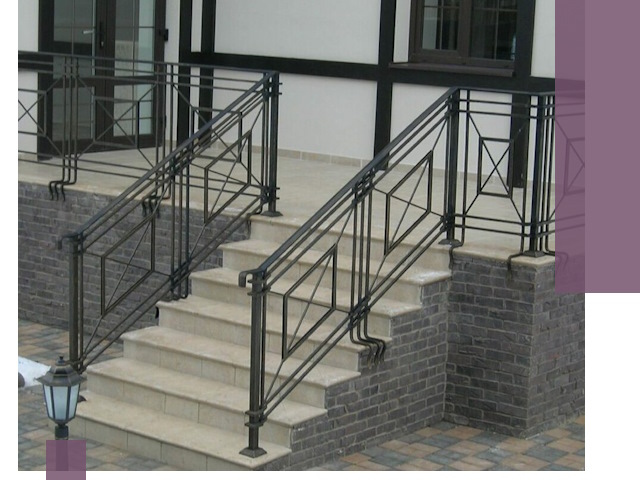 Перила для крыльца в Осинниках — монтаж, изготовление и установка