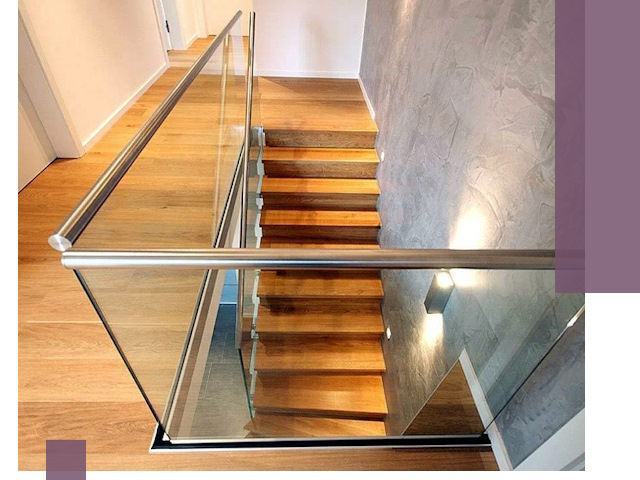 Перила для лестницы в доме — изготовление и монтаж в Осинниках