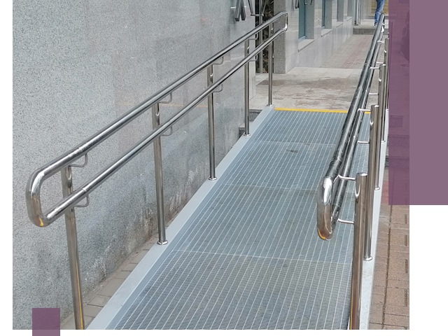 Пандусы для инвалидов в Осинниках — изготовление и монтаж