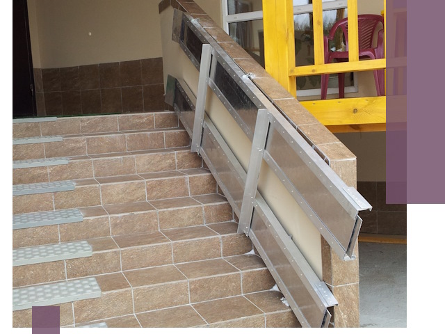 Откидные пандусы под ключ в Осинниках — монтаж и демонтаж