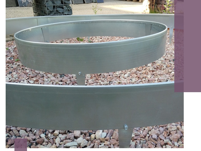 Нержавеющие бордюры под ключ в Осинниках — изготовление и монтаж